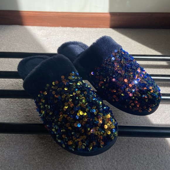 KENSIE Women Plush Sequin Faux Fur Slippers - NEW - Picture 7 of 8